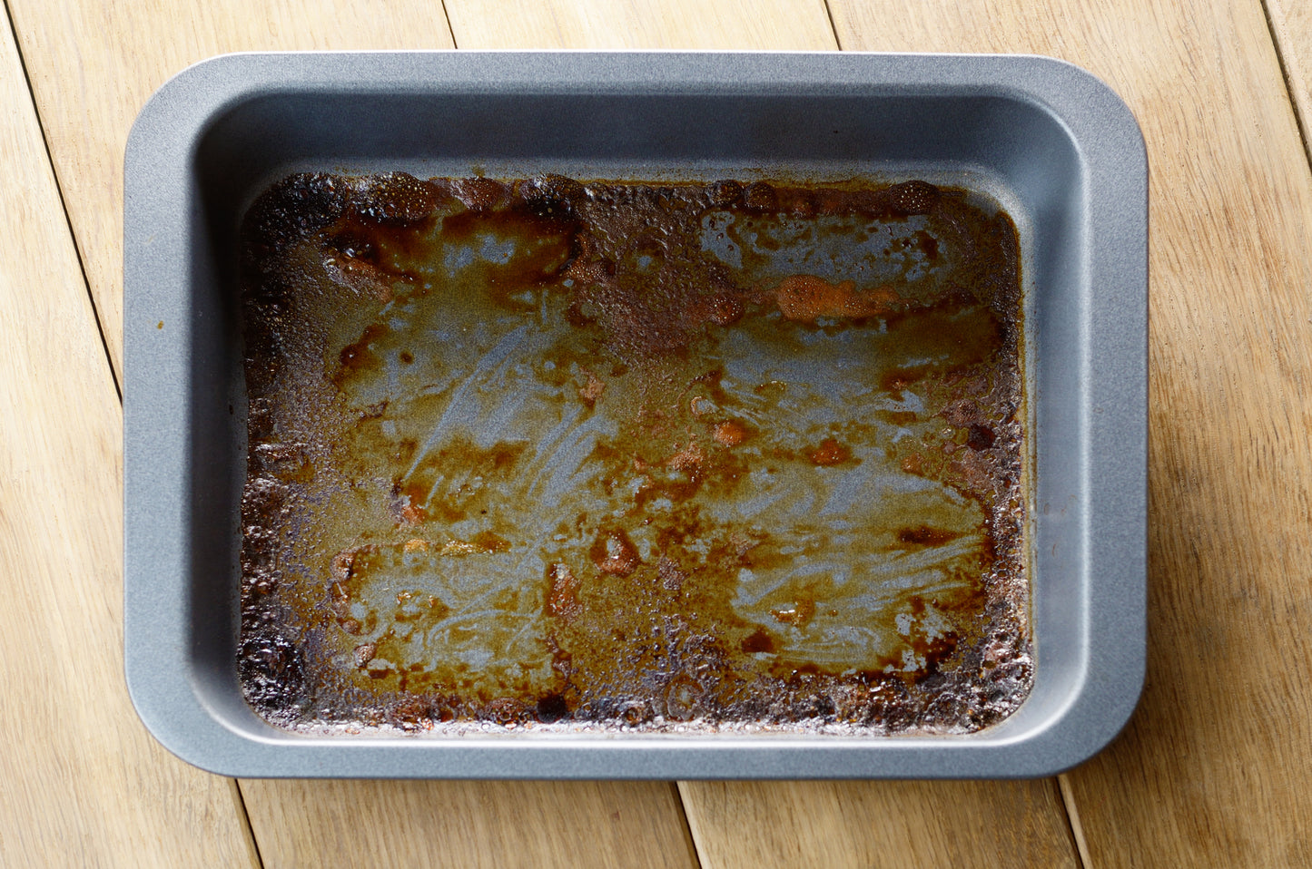 Non Stick Oven Spill Guard Stops Food Drippings Fall on Oven Floor, Forget Scrubbing Cleaning Messy Ovens, Re-sizable